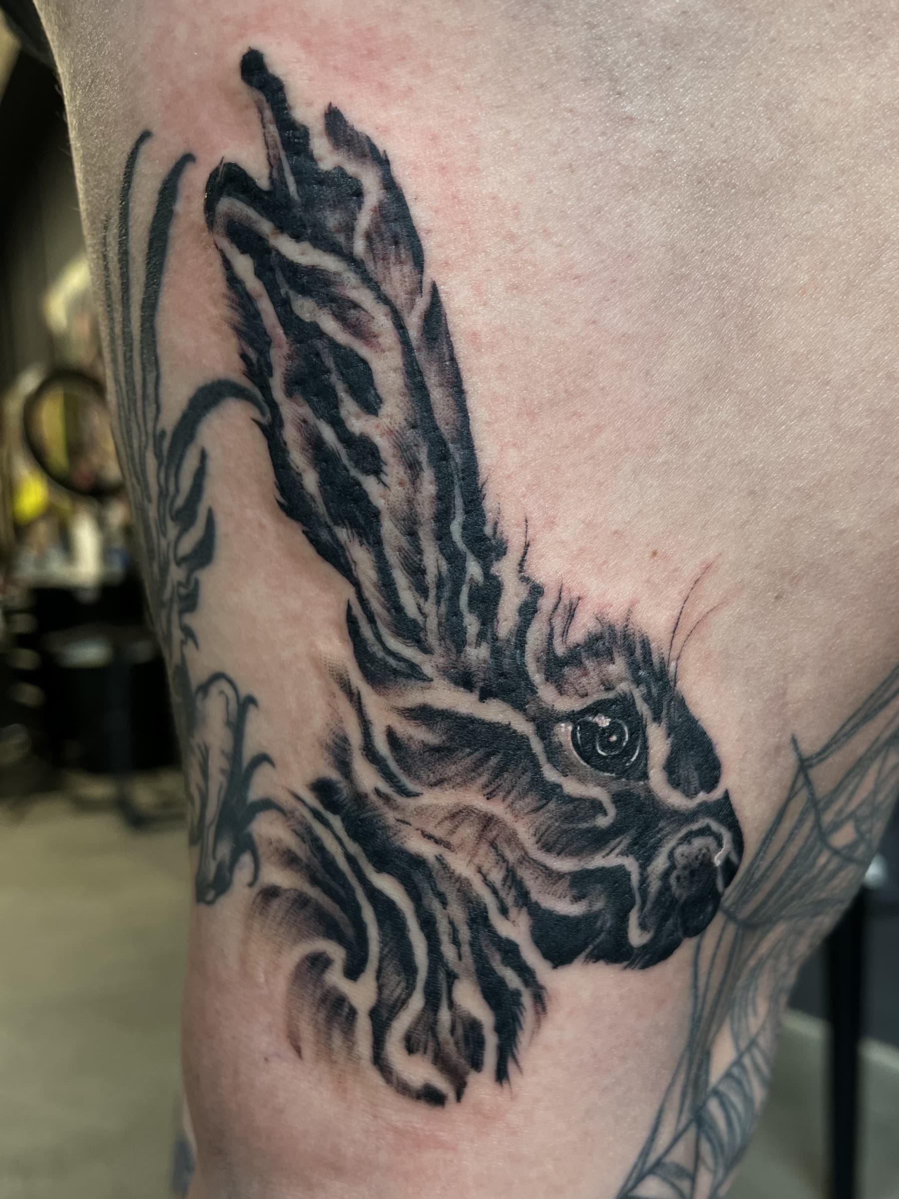 Precision tattoo detail by Pete Seyring.